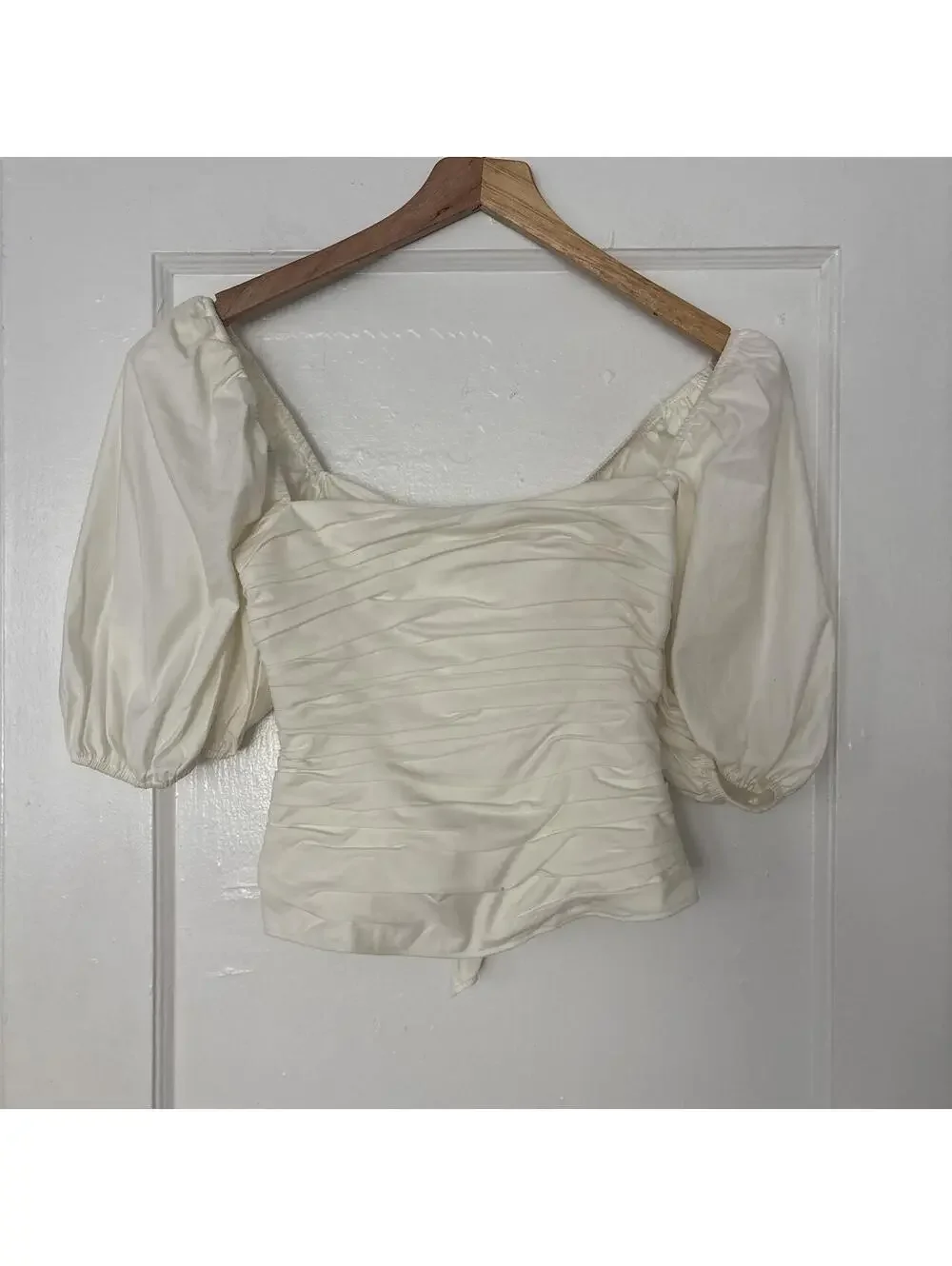 Reformation Women's White and Cream Blous